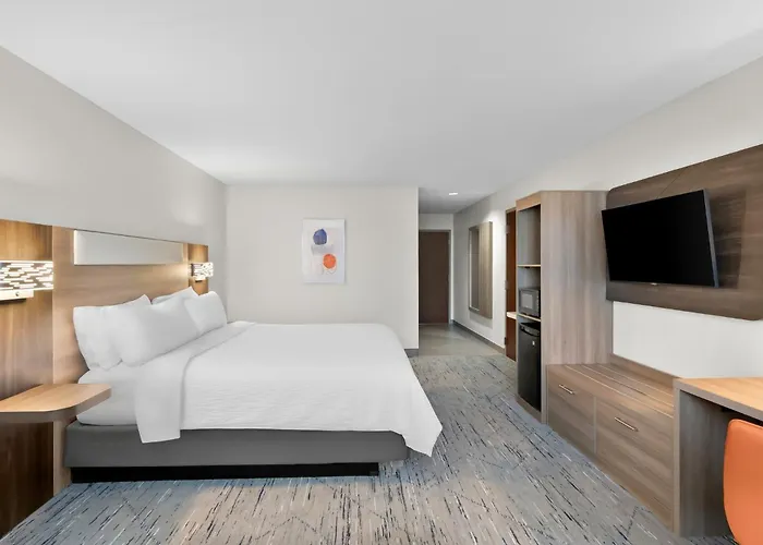 Holiday Inn Express & Suites Morrilton By Ihg