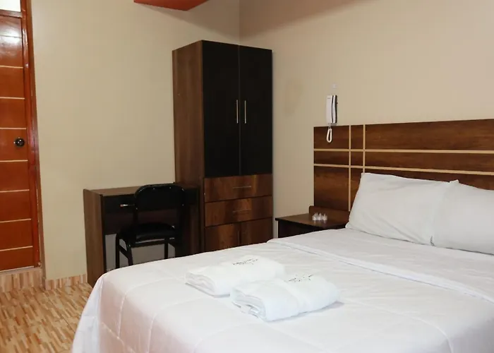 Hotel Balcones Plaza