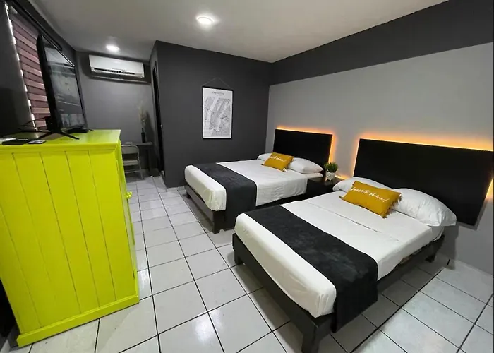 Zyan Rooms