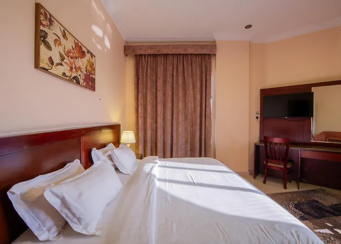 Al Ayniah Hotel
