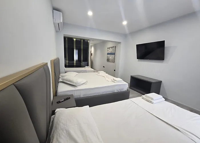 Sunborn Hotel