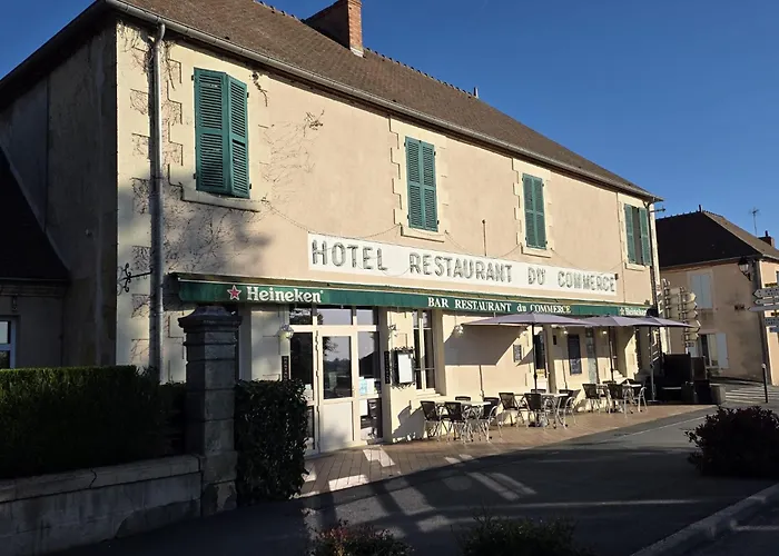Logis Hotel Restaurant Bar Du Commerce - Maison Robin