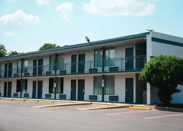 Rodeway Inn Monroe