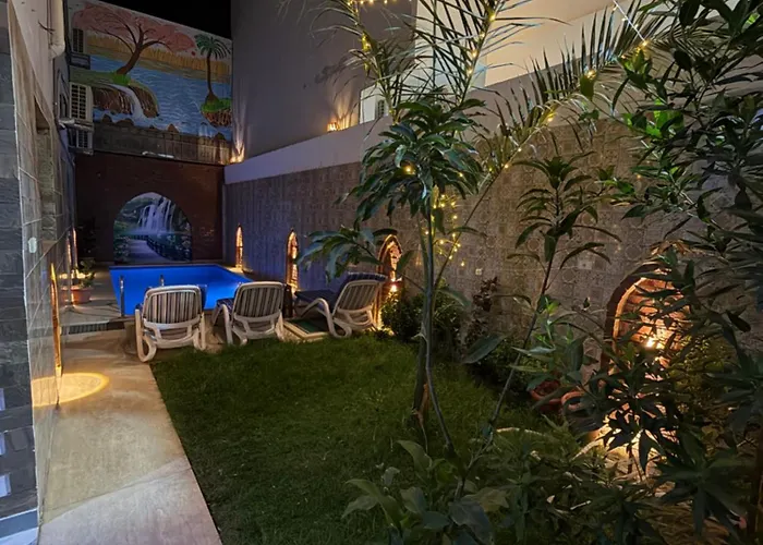 Kr Hotel