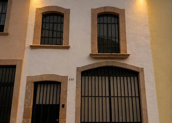 El Suburbio - Aldama