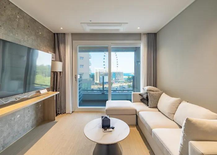 Richeville Signature Hotel And Residence