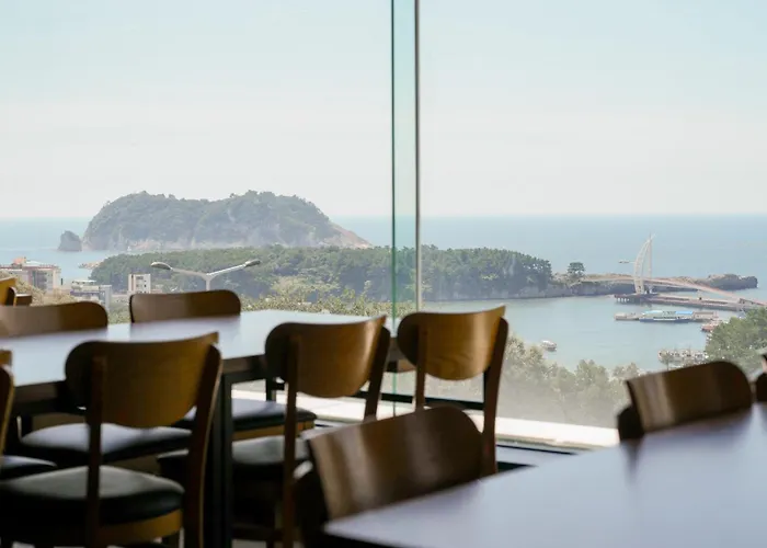 Heyy Seogwipo Hotel