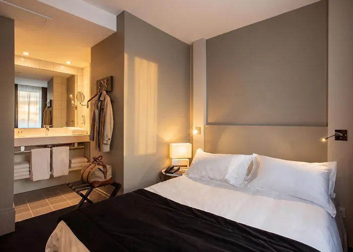 Hotel le Cinq Hyper - Centre