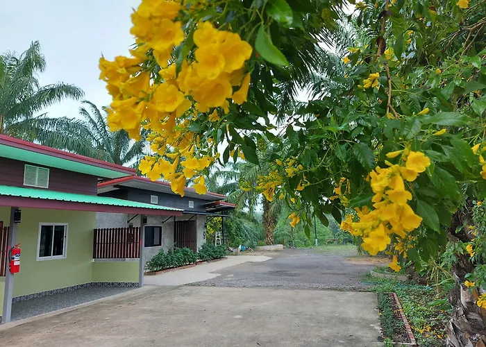 ชาลีรีสอร์ท ชุมพร