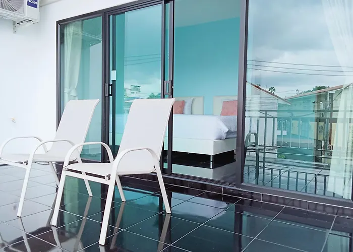 J-Boutique Hotel เจ-บูทีค โฮเทล