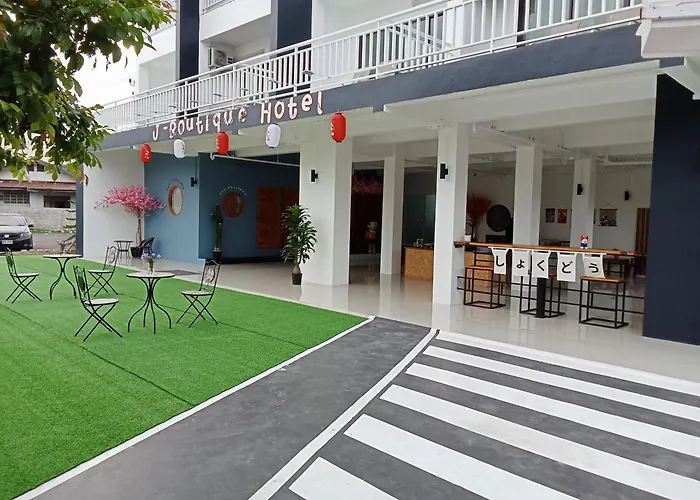 J-Boutique Hotel เจ-บูทีค โฮเทล