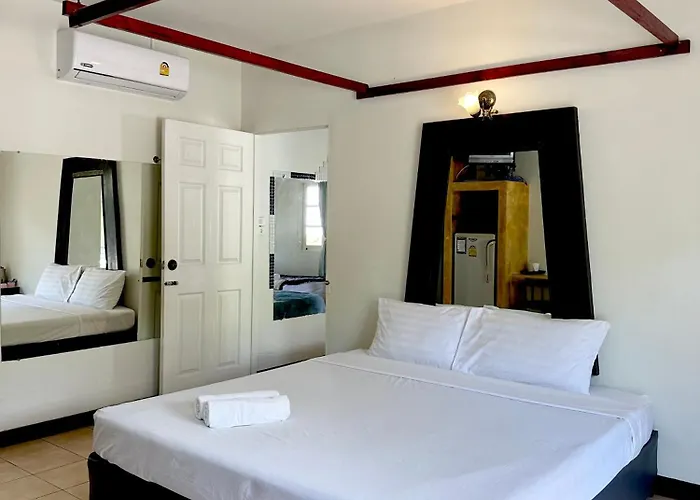 โรงแรมนาขา ชาเลท์ รีสอร์ท จังหวัดตรัง Naka Chalet Resort Trang