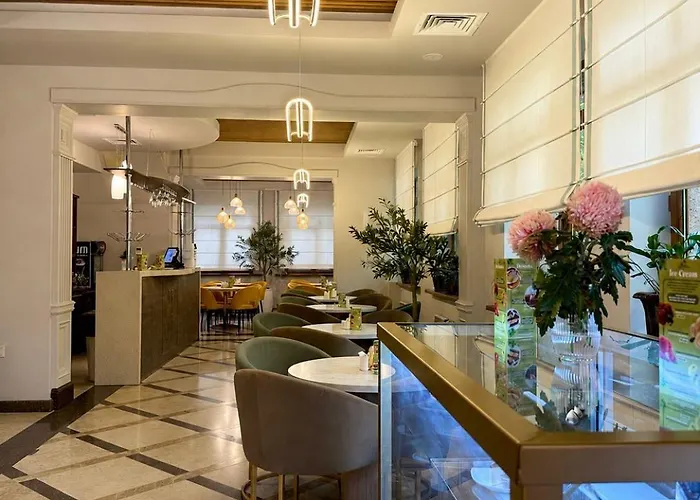 Golden Palace Hotel