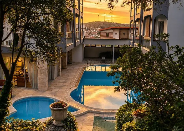 Calis Hotel
