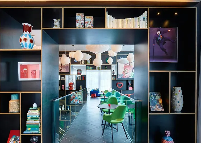 citizenM Paris La Défense