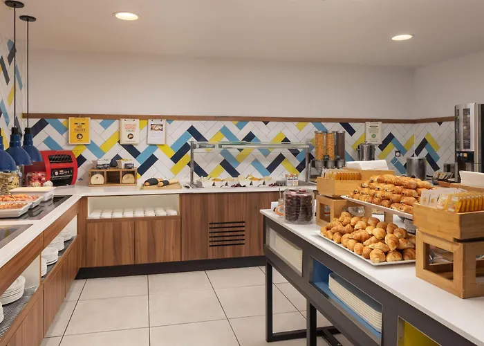 Hampton By Hilton London Stansted Airport Hotel Stansted Mountfitchet