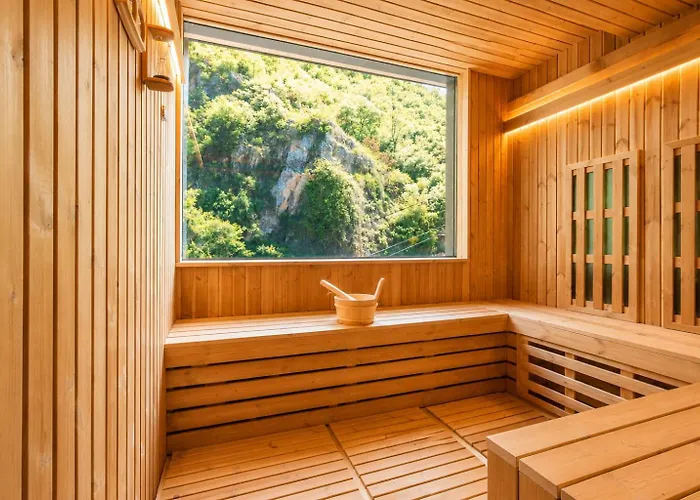 Lago Hotel & Spa - Adult Recommended