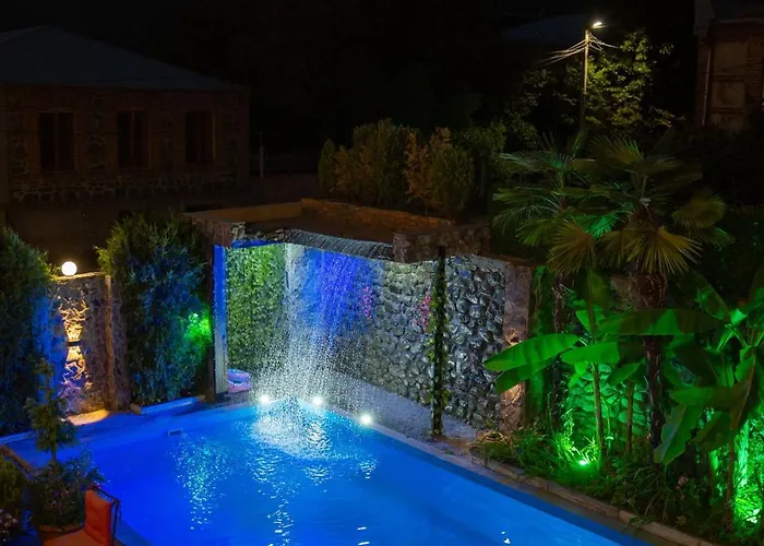 Hotel And Restaurant "Villa Givisi"