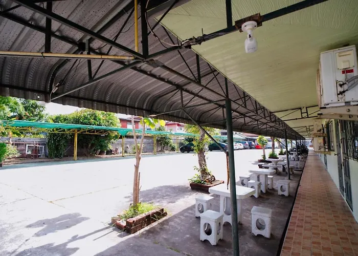 โรงแรมวรัญญูเฮ้าส์ & รีสอร์ท