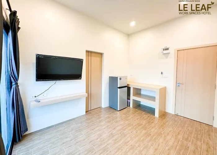 Leleaf Work Spaces Hotel - เลอลีฟ เวิร์คสเปซ โฮเทล ท่าแร่ สกลนคร