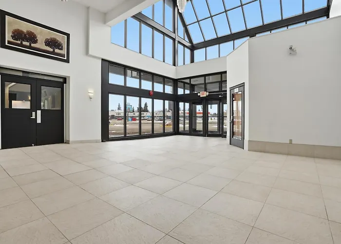 Seven Oaks Hotel Regina, Surestay Collection By Best Western