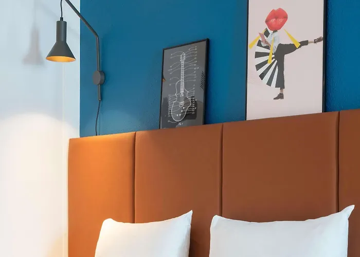 Ibis Bayeux Port En Bessin