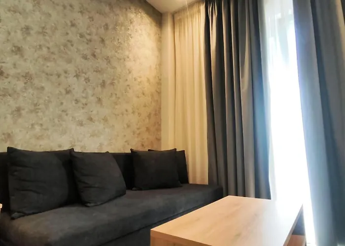 Hotel Avra