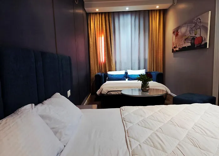 Hotel House