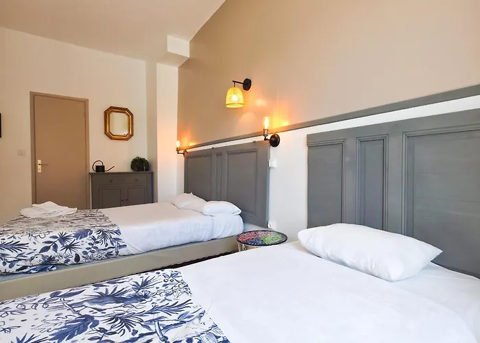 Hotel Le Midi Clermont-Cournon