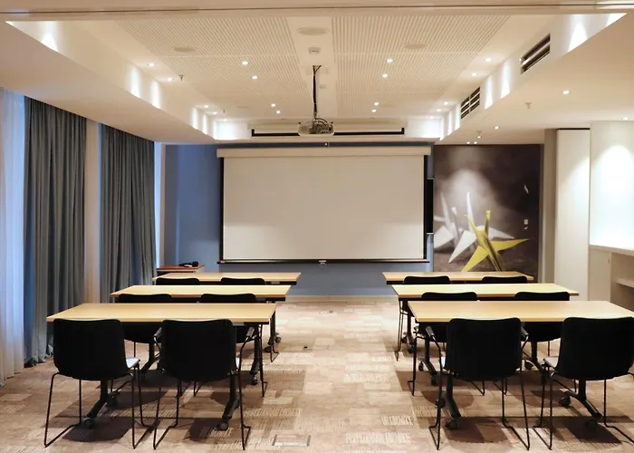 Ibis Yerevan Center