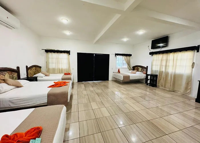 Hotel Pazifico en Monterrico