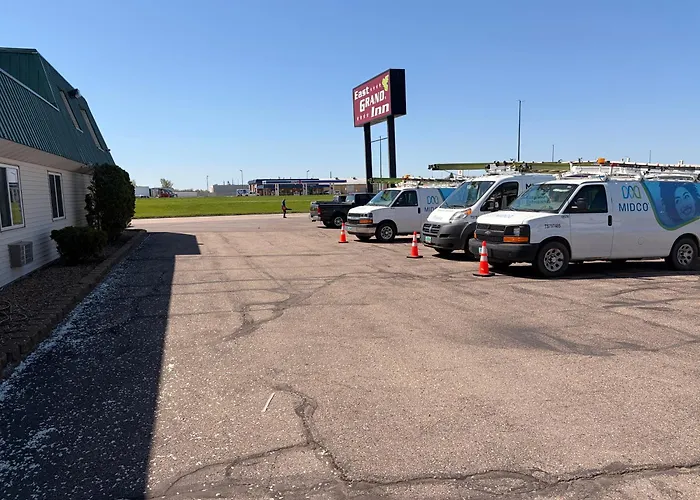 East Grand Inn Grand Forks Nd I 29