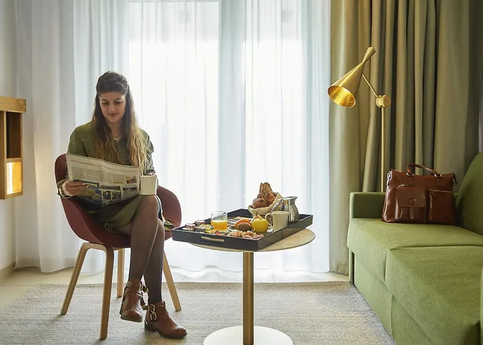 Mercure Avignon Gare TGV