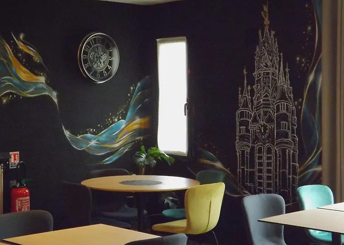 The Originals City, Hôtel Le Gayant, Douai (Inter-Hotel)