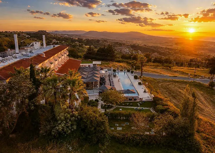Droushia Heights Hotel