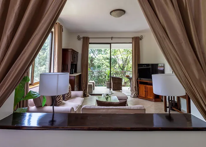 Palacina The Residence & The Suites