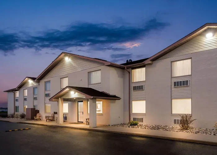 Super 8 By Wyndham Perham