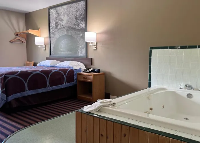 Northwoods Inn And Suites