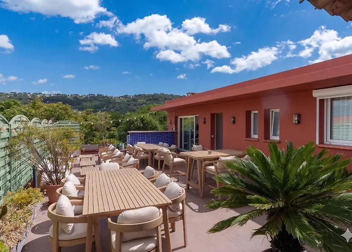 Hôtel CASABELLA Cannes Mouans Sartoux
