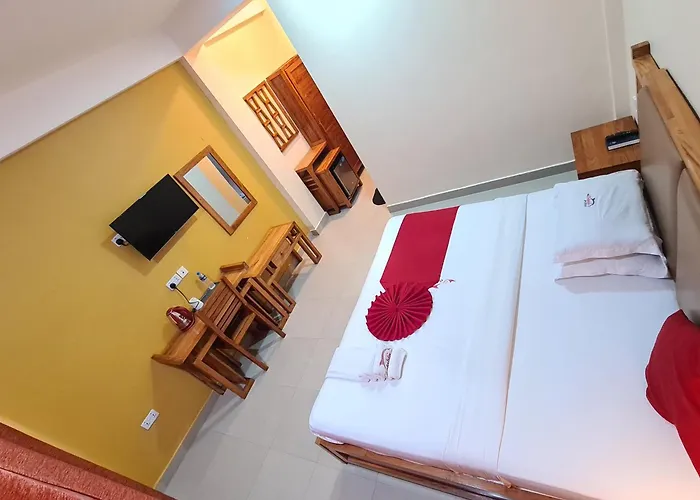 Dolphin Hotel