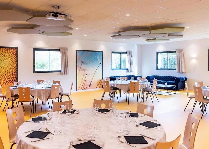 Ibis Styles Fougeres