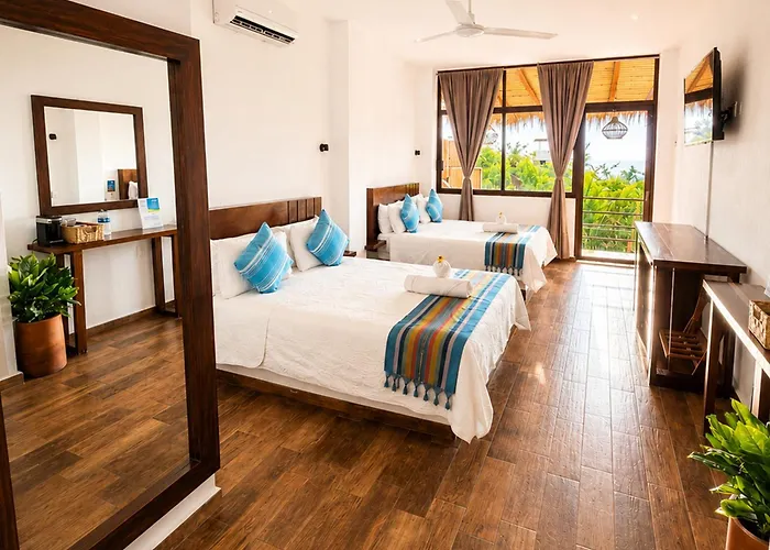 Punta Kai Hotel & Hostal