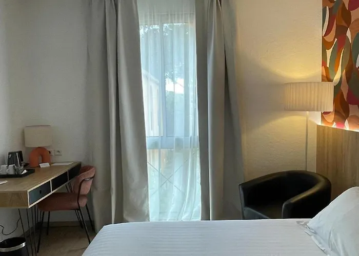 Le Clos De L'aube Rouge - Montpellier / Castelnau le Lez