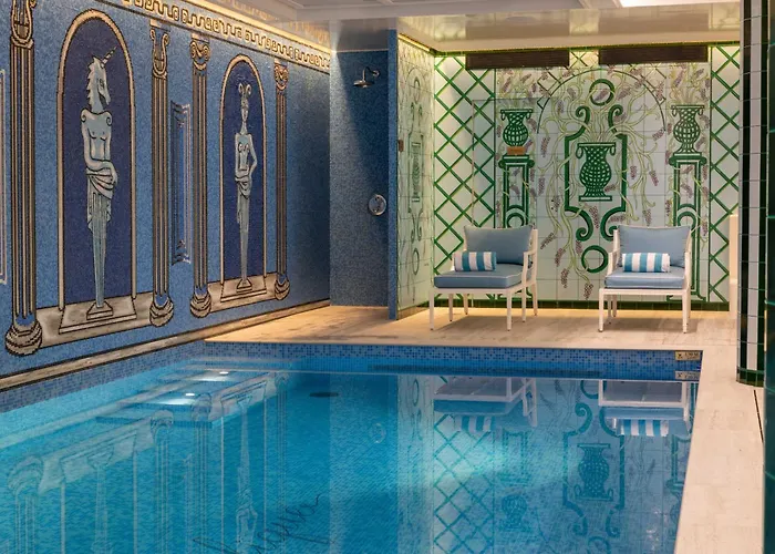 Hôtel Le Magnifique Paris