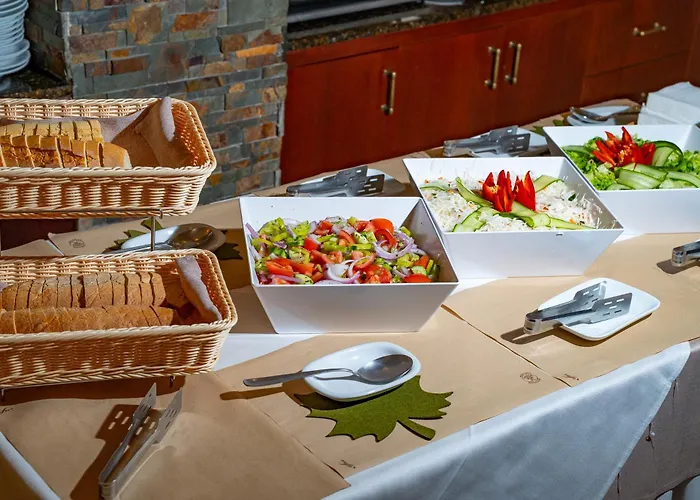 Hotel Kosta Famissi
