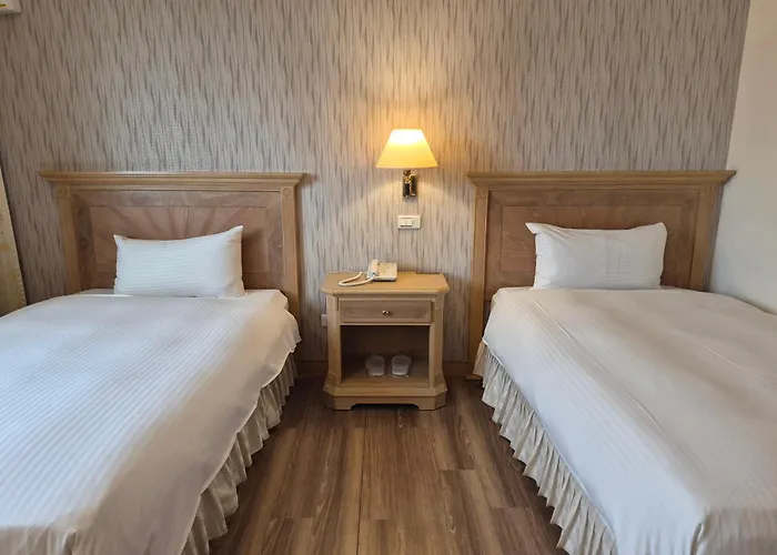 Cambridge Tainan Hotel