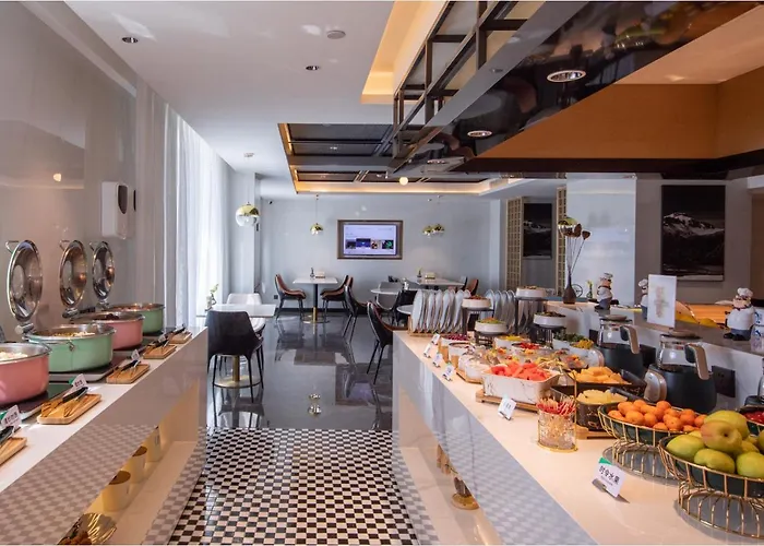 Atour Hotel Urumqi Airport Degang Wanda