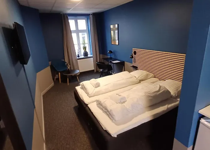 Blue Double Room 6 On Pedestrian Street Saeby