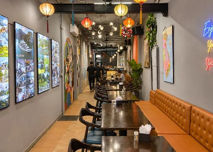 Awesome Hanoi Hostel & Travel