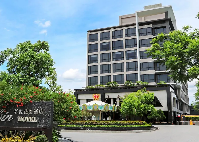 Hsin Hotel